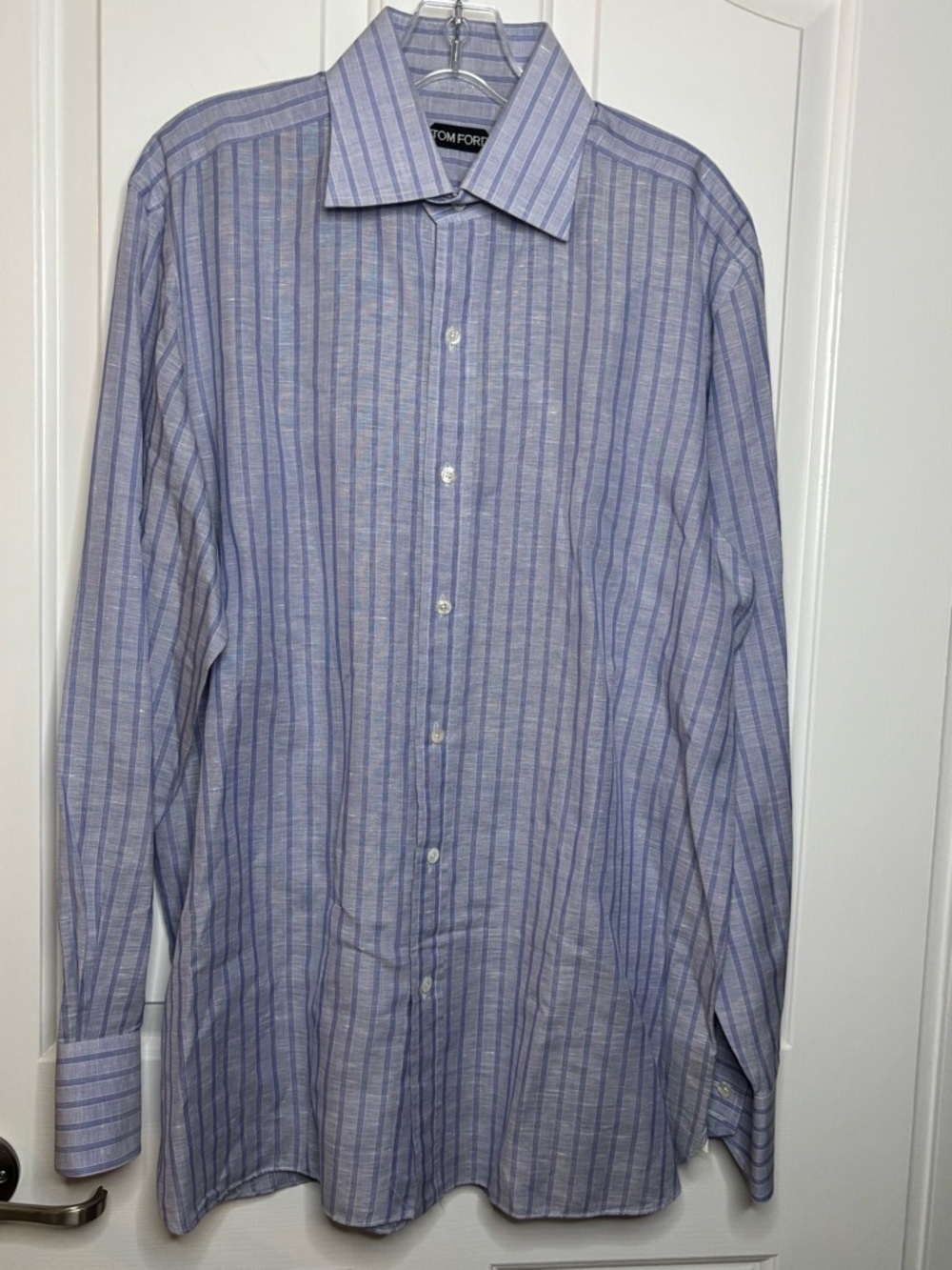 EUC Tom Ford Men's Blue Stripe Linen and Cotton Dress Shirt size 43/ us 17”